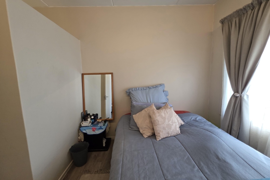 2 Bedroom Property for Sale in Ottery East Western Cape